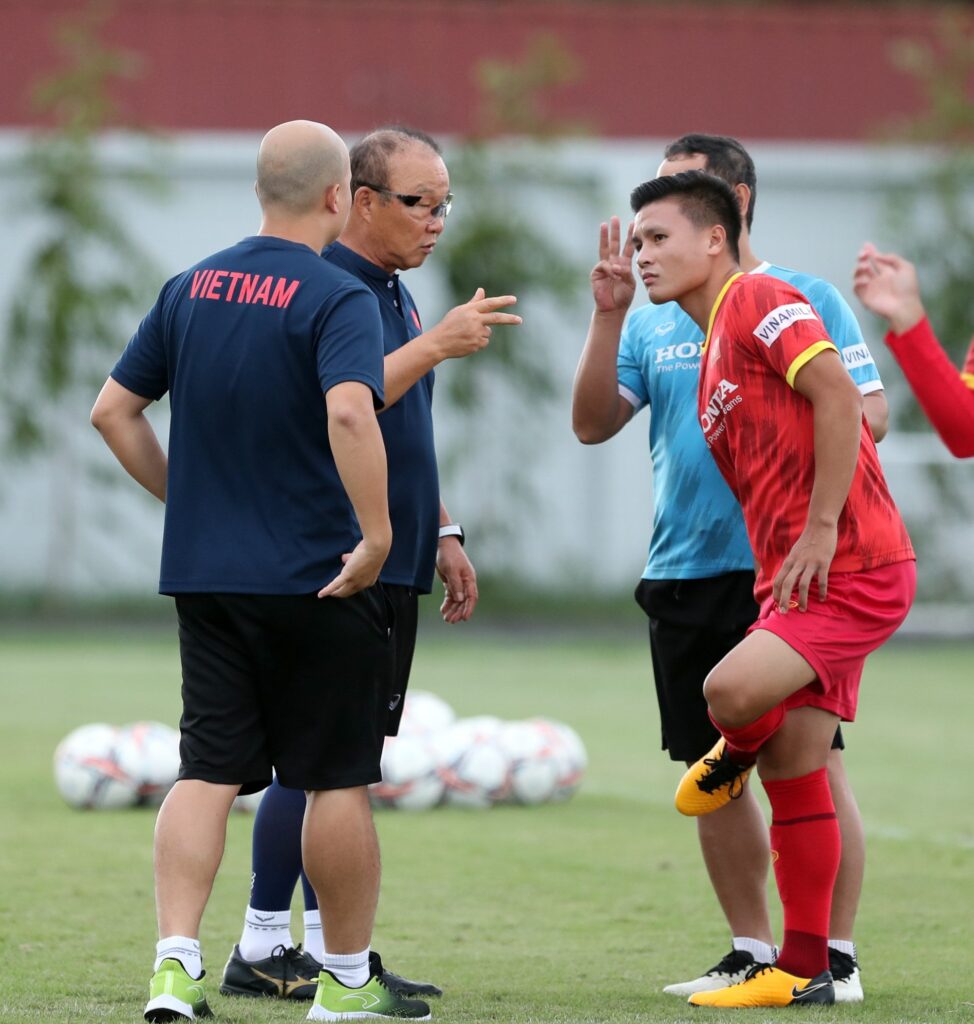 Quang Hải chia sẻ với HLV Park Hang Seo tham gia thi đấu tại AFF Cup 2022