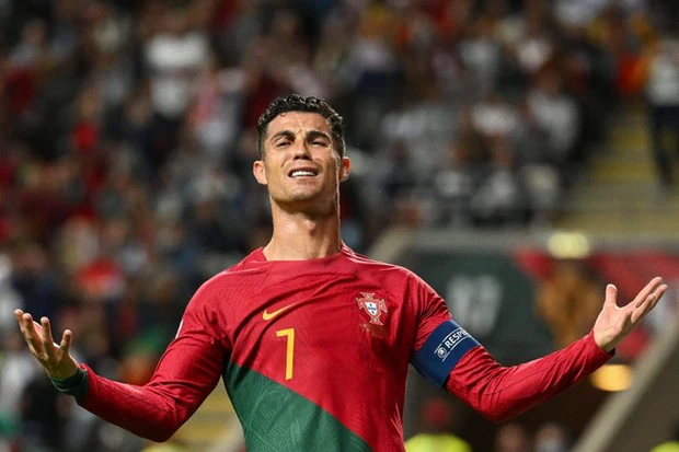 Ronaldo bất lực trước Tây Ban Nha