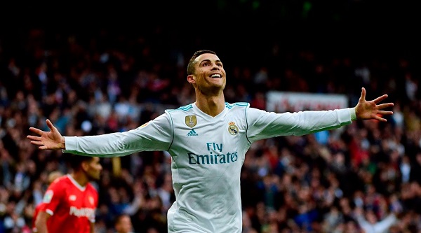 Ronaldo Real Madrid chia tay sau nhiều năm gắn bó