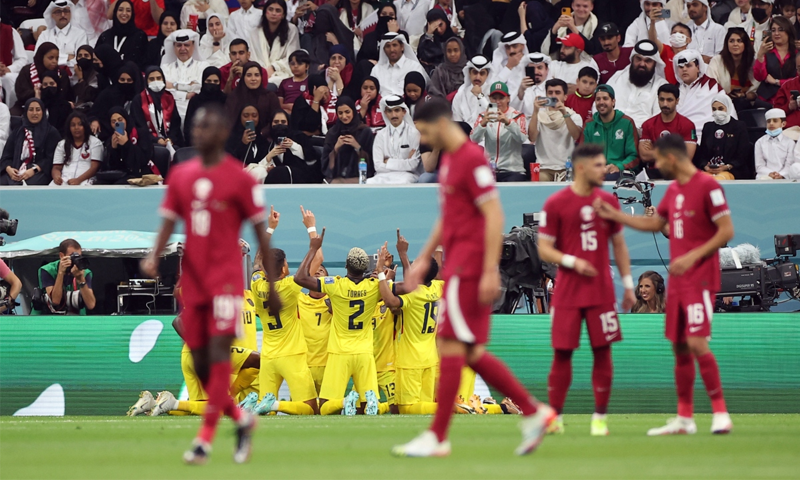 Lượt đầu World Cup kết thúc - Chủ nhà Qatar thể hiện sự yếu kém so với đối thủ