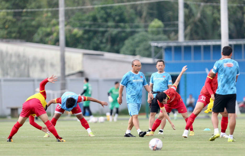 Đội tuyển Việt Nam tập chung tập luyện chuẩn bị trận giao hữu và AFF Cup 2022