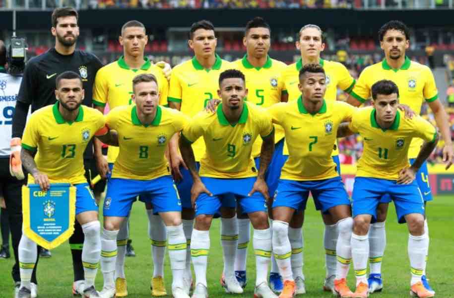 Đội tuyển Brazil đang là ứng cử viên nặng ký cho ngôi vương