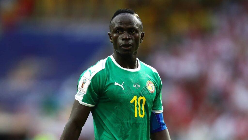 Sadio Mane chấn thương nặng ở đầu gối phải