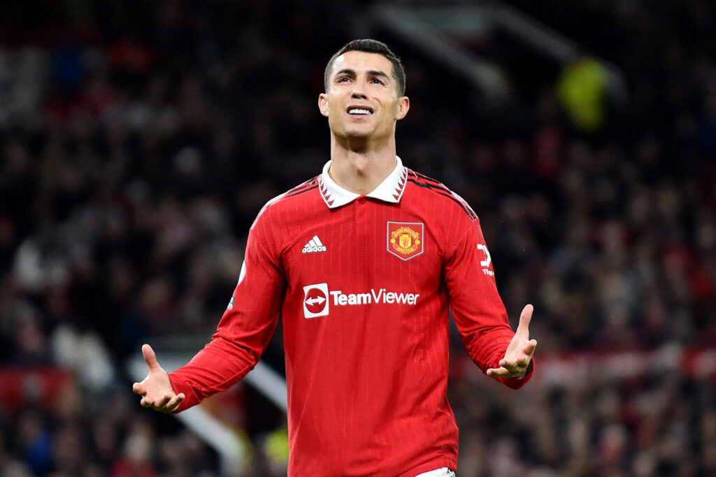 Sự việc Ronaldo bị phân biệt khiến cho không ít người bức xúc