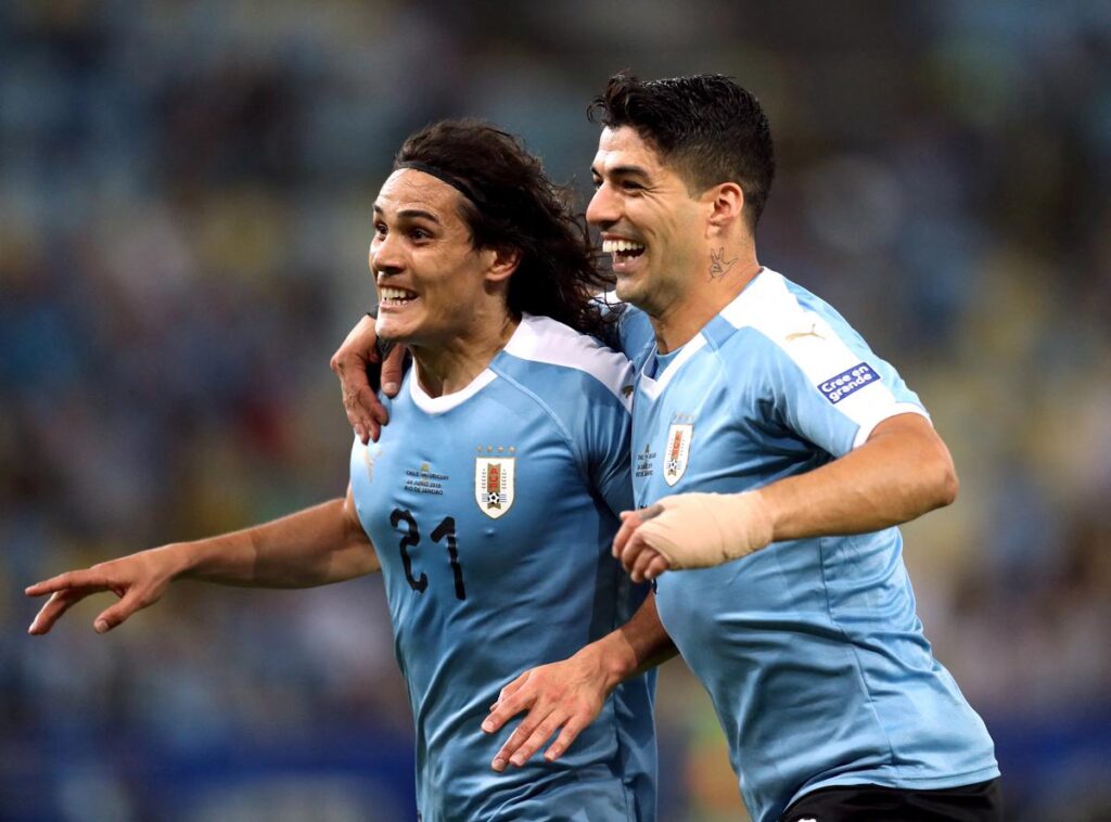 Suarez và Cavani sẽ lĩnh xướng hàng công Uruguay tại Qatar