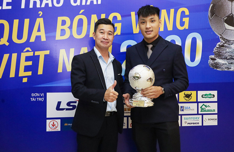 Thủ môn Hồ Văn Ý – Quả bóng Vàng Futsal nam 2021.