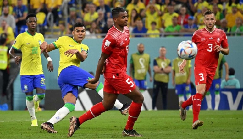 Bàn thắng quan trọng của Casemiro giúp Brazil đi tiếp 