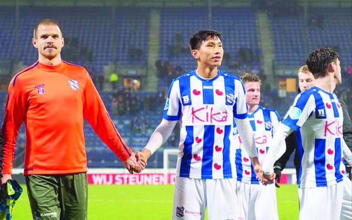 Lý do nào khiến cầu thủ Đoàn Văn Hậu rời SC Heerenveen?