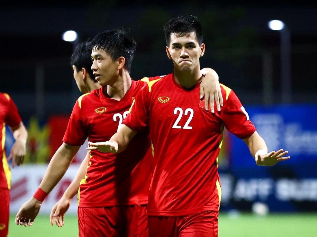 Diễn biến hiệp 1 của cuộc chạm trán giữa ĐT Việt Nam và ĐT Malaysia tại Sea Game