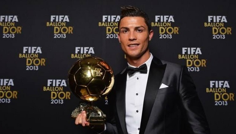 Ronaldo được bao nhiêu Quả bóng vàng khi thi đấu cho MU