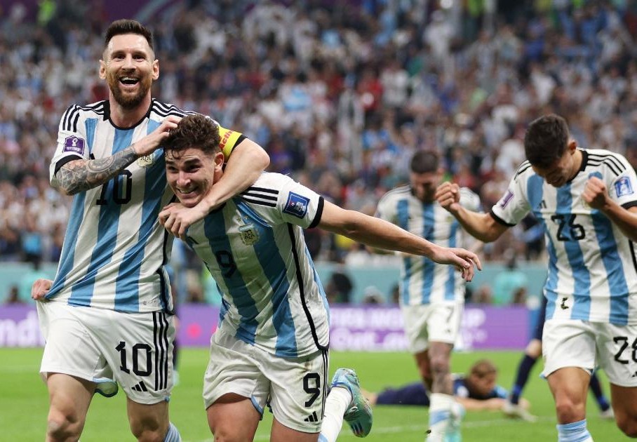 Cặp đôi Alvarez và Messi sẽ làm nên điều kỳ diệu trước Pháp? 