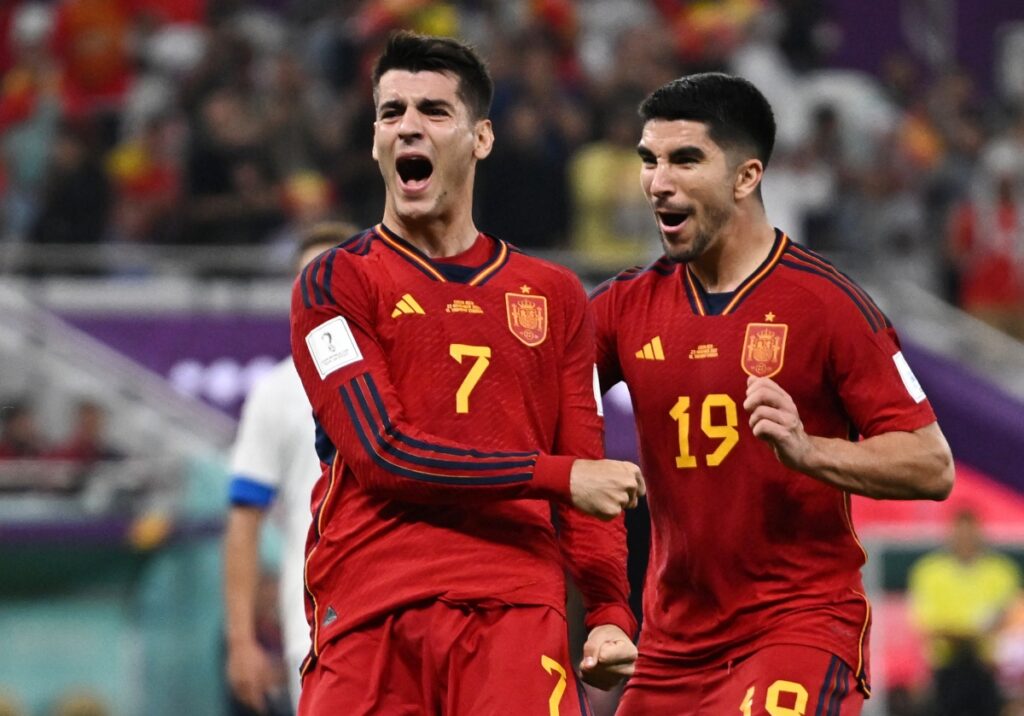 Chỉ có Morata là điểm sáng trên hàng tấn công