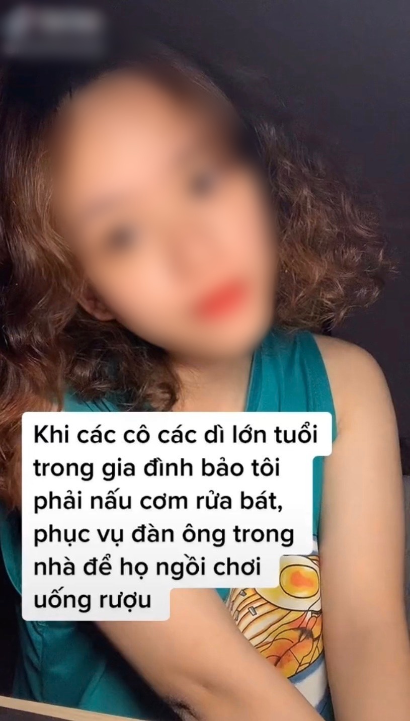 Clip được đăng tải lên TikTok về vấn đề đàn bà rửa bát