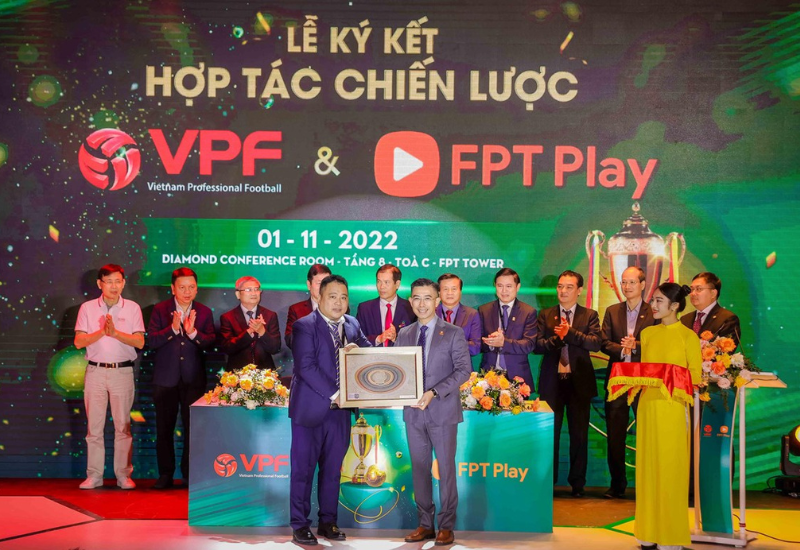 FPT Play trở thành đối tác truyền thông chiến lược của VPF mùa giải 2023