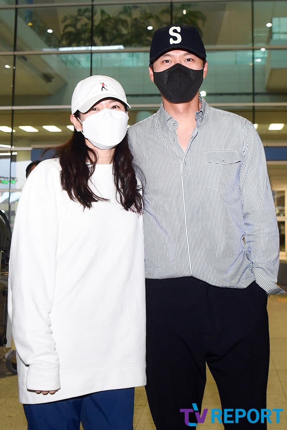 Hyun Bin và Son Ye Jin quyết định sẽ điều tra và khởi tố người tung ảnh