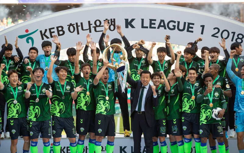 Kim Min-jae cùng CLB Jeonbuk Hyundai Motors vô địch K-League 2018