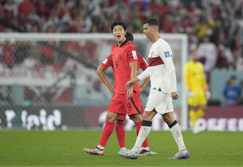 Màn gây hấn giữa Cho Gue-sung và Ronaldo