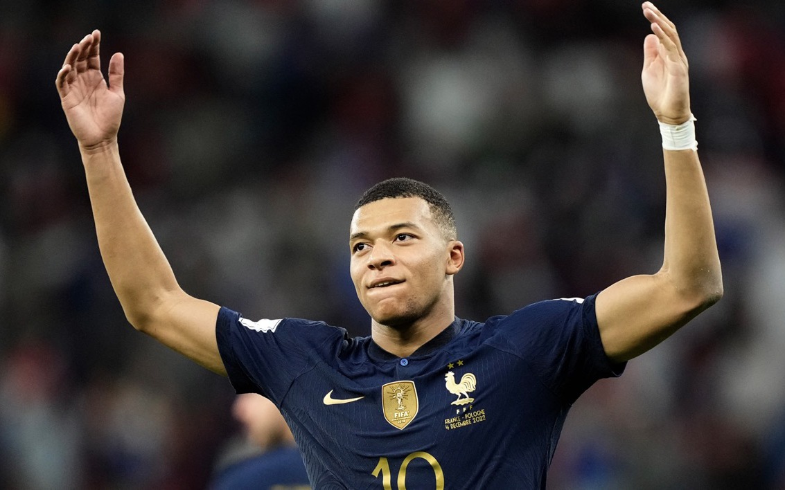 Mbappe nhắn gửi Hakimi trước cuộc đối đầu