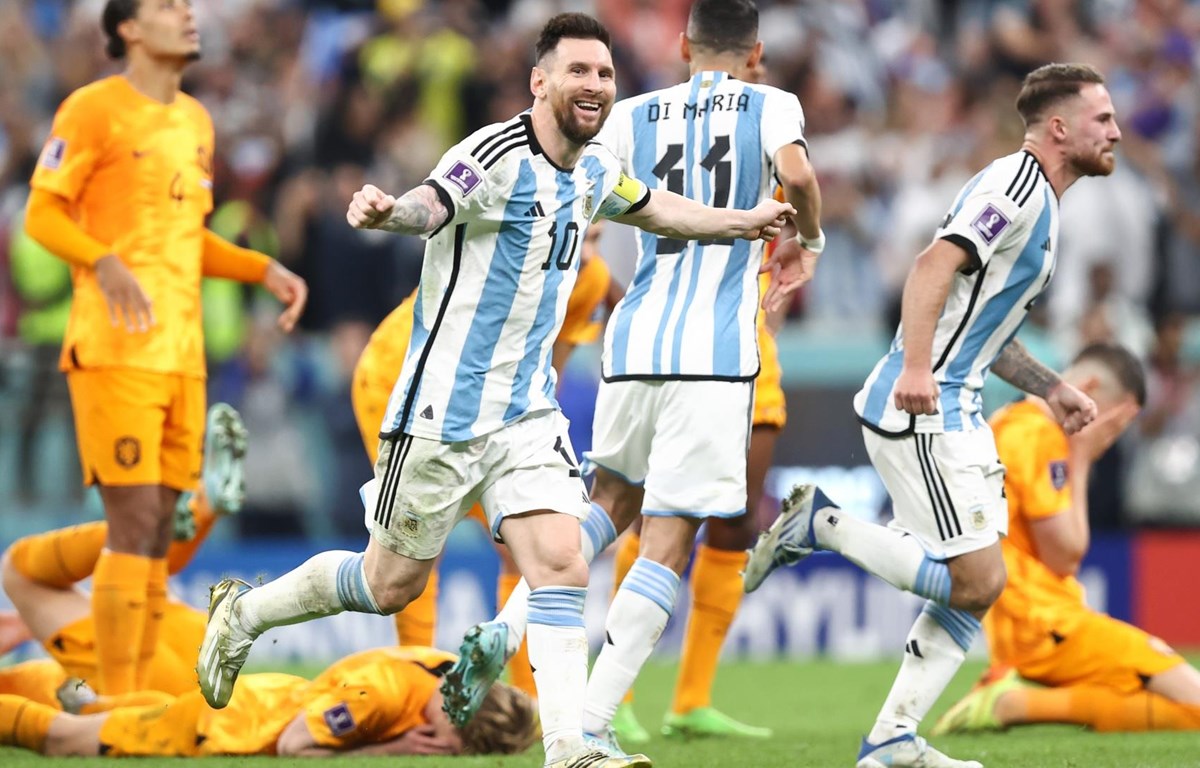 Messi góp công lớn trong chiến thắng của Argentina trước Hà Lan tại tứ kết