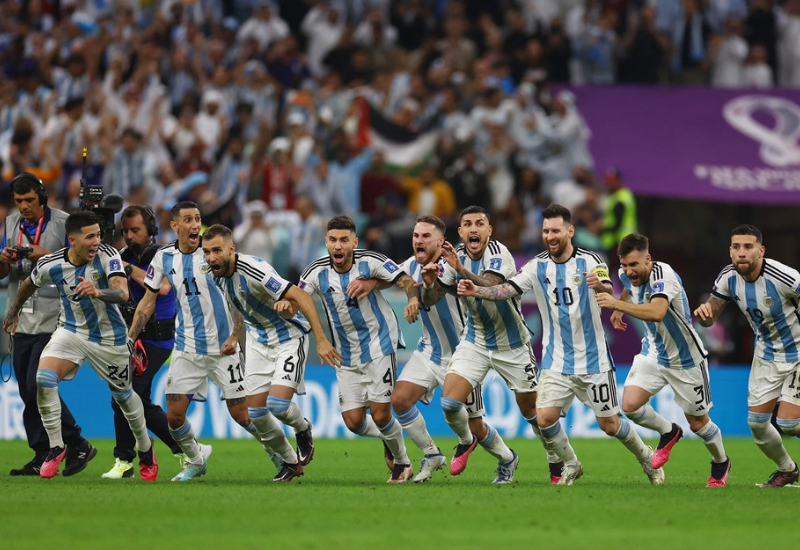 Niềm vui của Argentina sau khi đánh bại Hà Lan World Cup 2022 