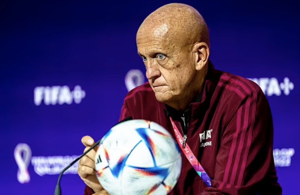 Pierluigi Collina giải thích tại sao có nhiều thời gian bù giờ