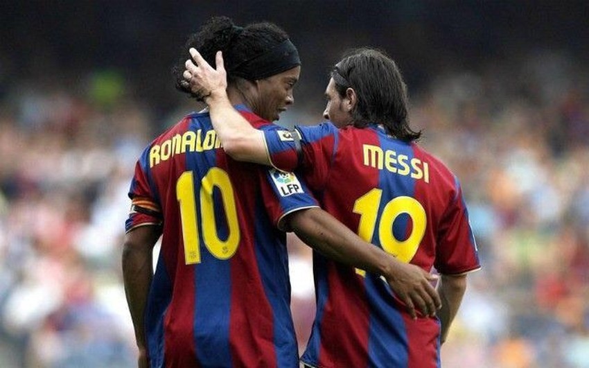 Ronaldinho rất nể phục tài năng và con người của Messi