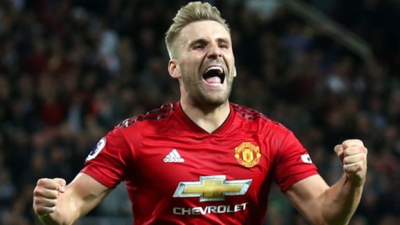 Shaw khi bắt đầu thi đấu tại đội Manchester United