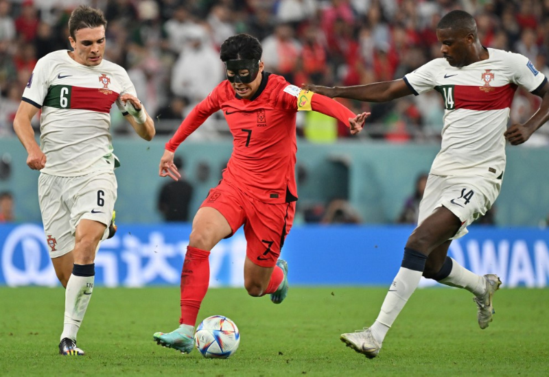 Son Heung-min và chiếc mặt nạ tại World Cup 2022