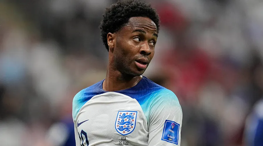 Raheem Sterling không có tên trong danh sách thi đấu của đội tuyển Anh