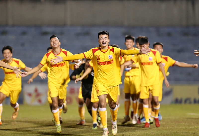 U21 Thanh Hóa vui mừng sau khi giành vé vào Bán kết