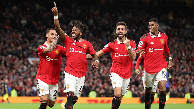 Manchester United cần cải thiện hàng tiền vệ