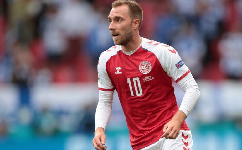 Christian Eriksen bất lực nhìn Đan Mạch bị loại