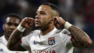 Depay đang lọt vào tầm ngắm của nửa đỏ thành Madrid