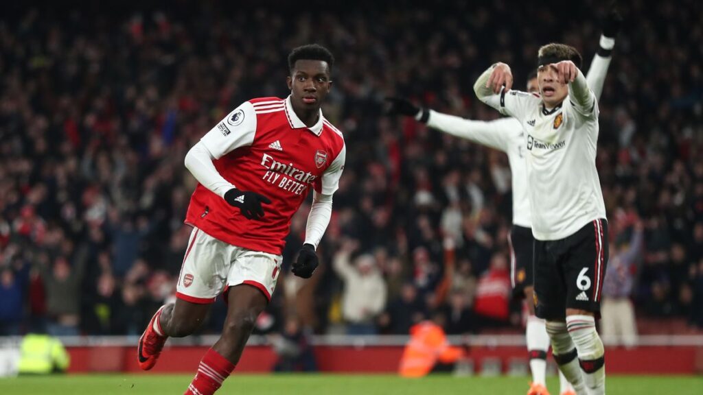 Arsenal hạ Man Utd muộn khi Eddie Nketiah vượt lên dẫn trước 