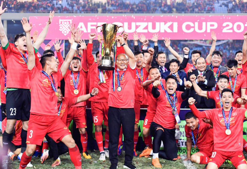 Huấn luyện viên Park đưa ĐTVN lên ngôi vô địch đấu trường AFF Cup 2018 