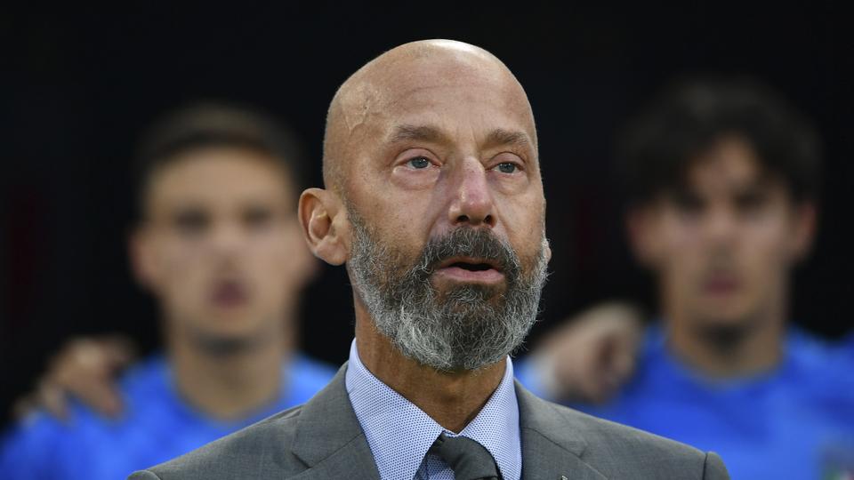 Cựu tiền đạo một thời Gianluca Vialli đã qua đời ở tuổi 58