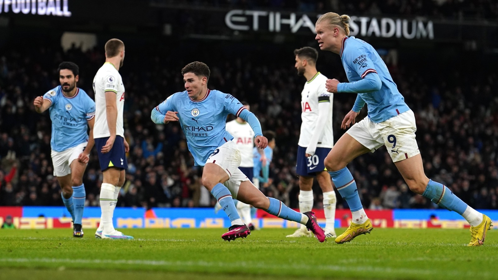 Man City đang không có phong độ ấn tượng