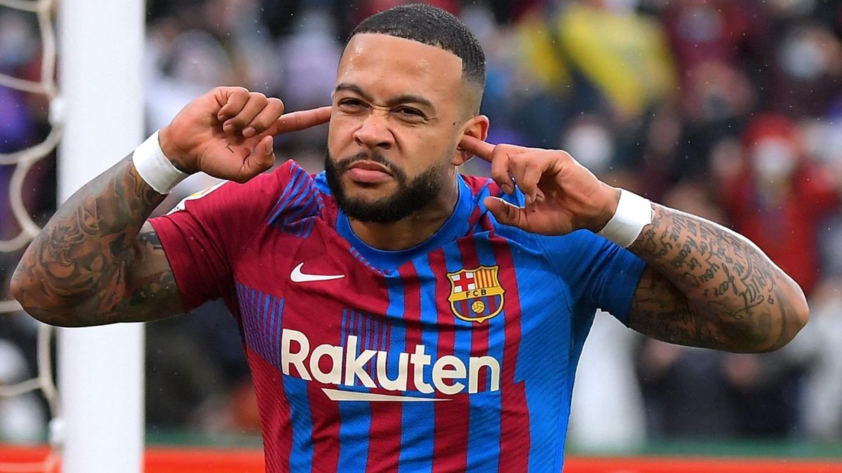 Nhiều khả năng Memphis Depay sẽ chia tay Barca