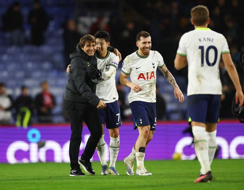 Tottenham giành chiến thắng ròn rã 4-0 trước Crystal Palace