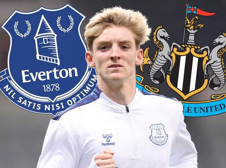 Lý do Anthony Gordon được Newcastle săn đón