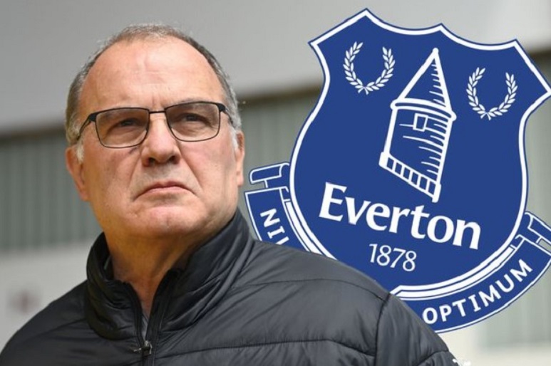 Everton quan tâm đến huấn luyện viên Marcelo Bielsa