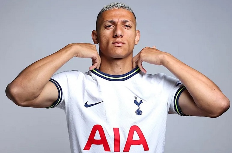 Richarlison chia tay Everton để sang Tottenham