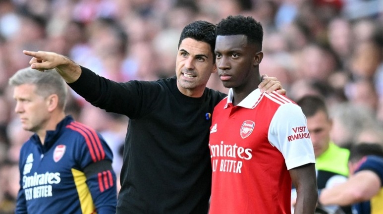 Huấn luyện viên Mikel Arteta tin tưởng vào Eddie Nketiah