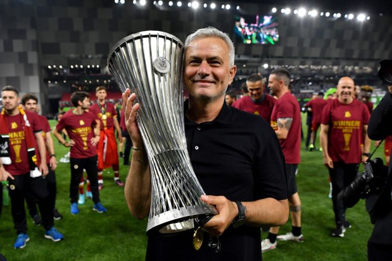 Mourinho luôn biết cách giành được danh hiệu ở bất cứ đâu