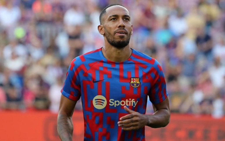 Pierre Emerick Aubameyang gặp khó trong việc trở lại Barcelona