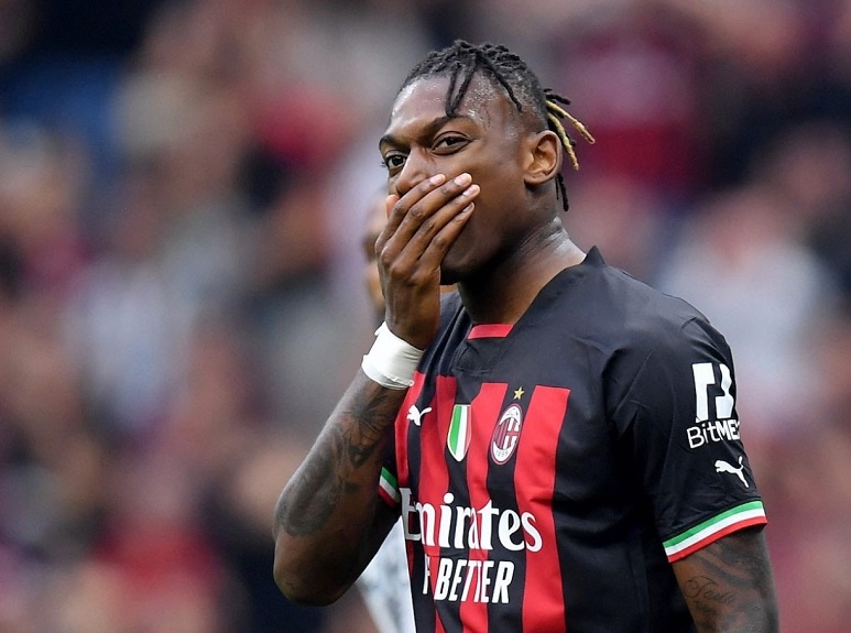 Rafael Leao bác bỏ tin đồn anh nhận lương khủng tại AC Milan