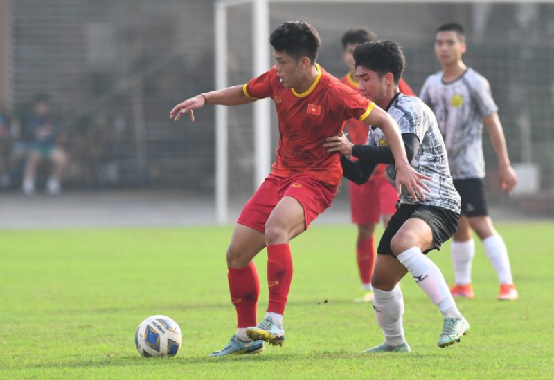 ĐT U20 Việt Nam và màn trình diễn trong trận hòa với Hòa Bình FC