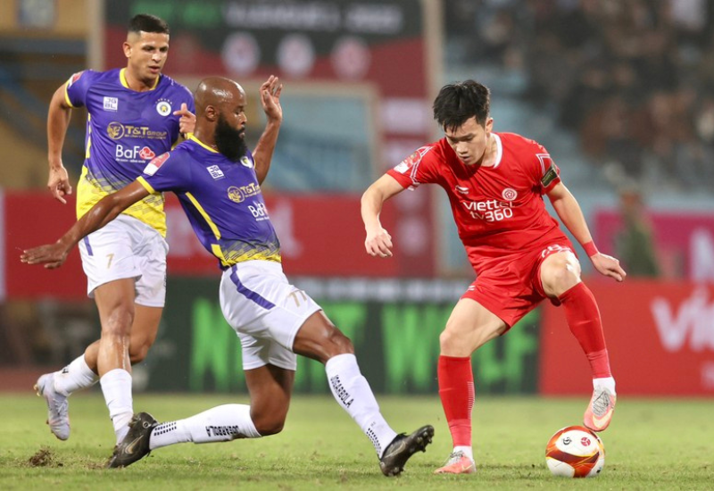 CLB Hà Nội đánh rơi chiến thắng đáng tiếc trước Viettel ngay trận mở màn V-League 2023