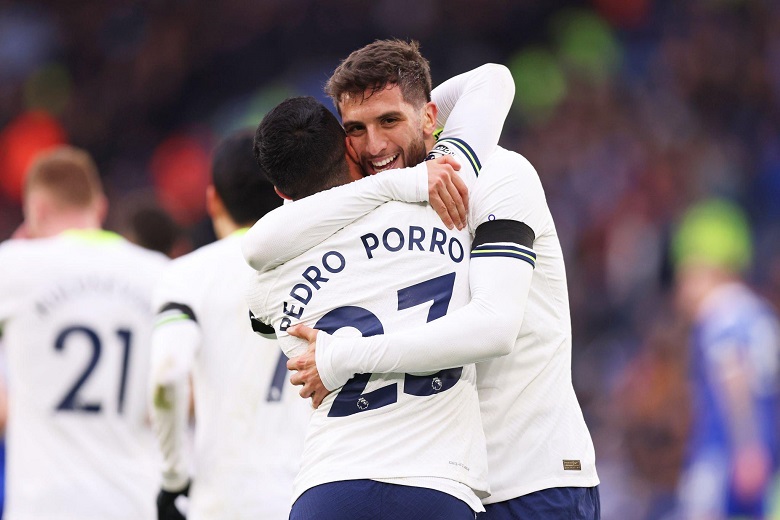 Tottenham là đội mở tỷ số trước