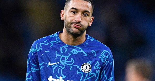 Ziyech đã có mặt tại Paris và hoàn thành bài kiểm tra y tế 